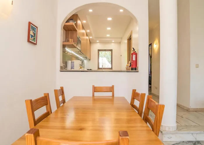 Akivillas Vale 阿尔布费拉