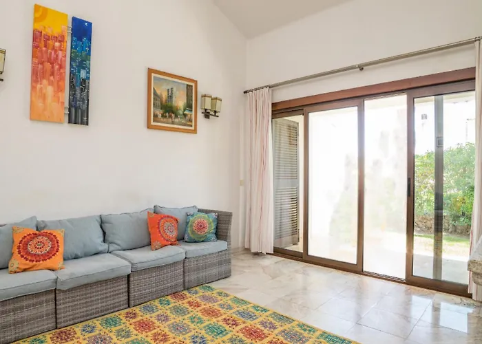 Akivillas Vale * 阿尔布费拉